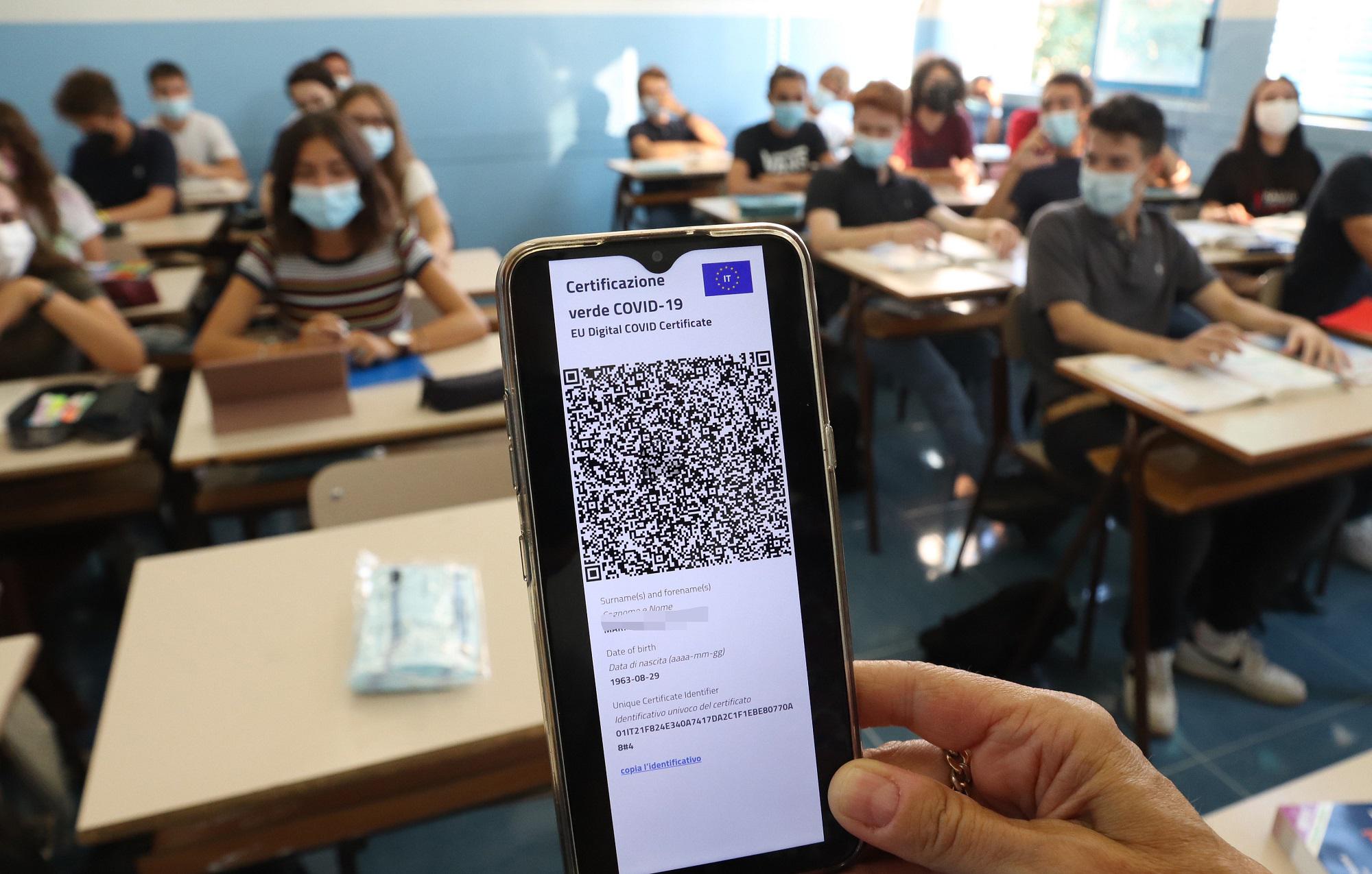 Green pass obbligatorio e privacy, cosa c'è da sapere