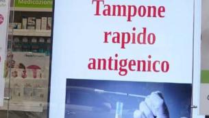 Green Pass obbligatorio, farmacisti: "Pronti a tamponi rapidi anche nei giorni chiusura"