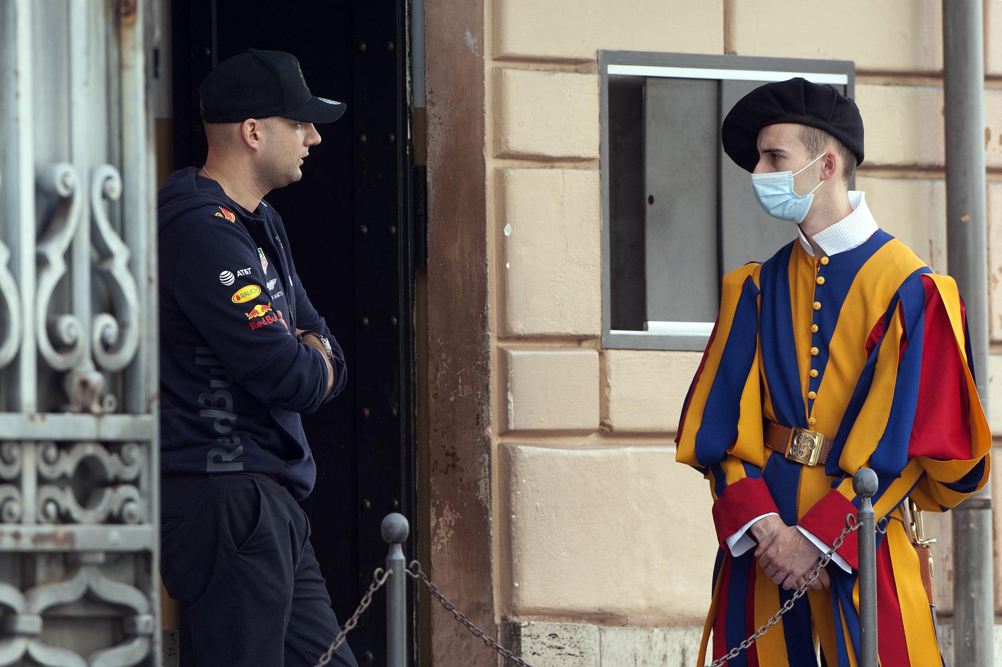 Green pass obbligatorio per entrare in Vaticano, ma non per la messa