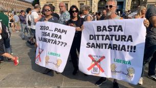 Green pass, proteste a Roma, Milano e Torino
