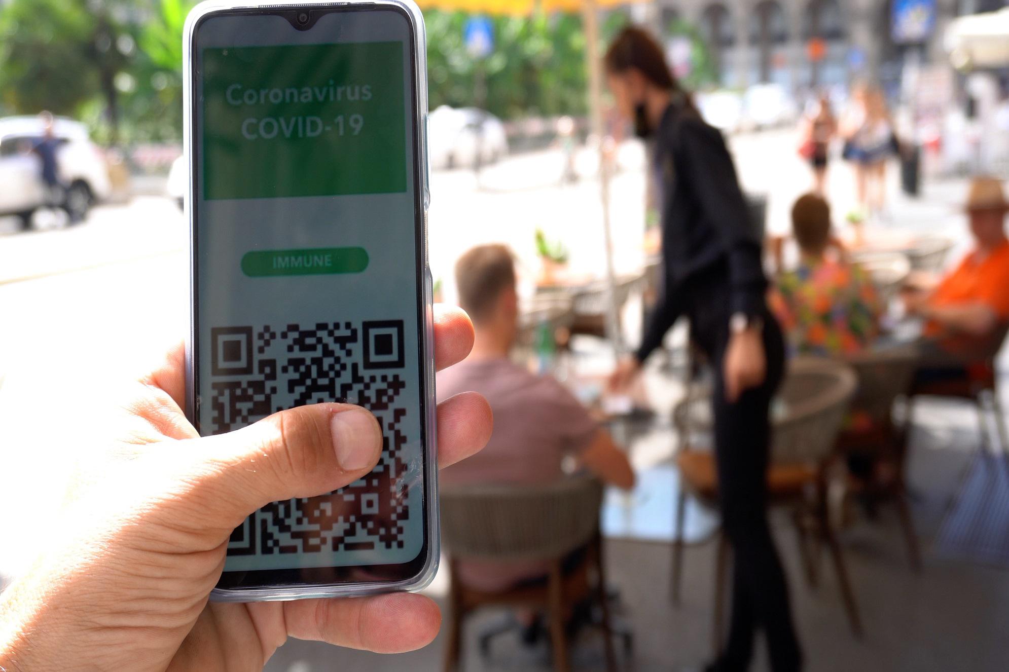 Green pass, Regioni: uso per grandi eventi, discoteche e fiere