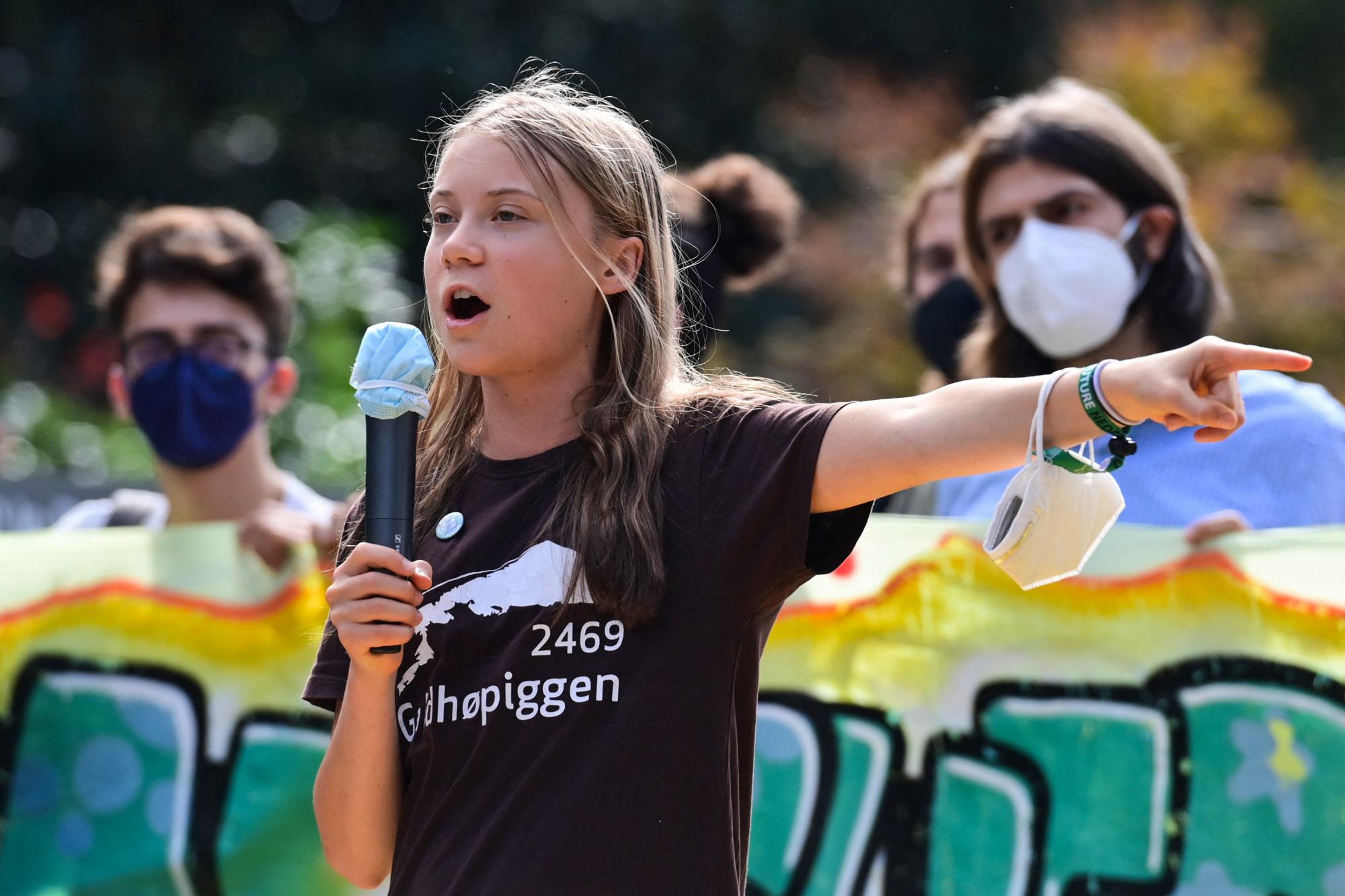 Greta Thunberg multata, ha disobbedito a ordine polizia