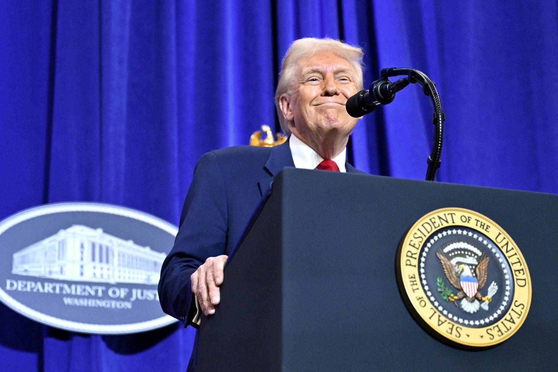 Groenlandia, Trump insiste e punta sulla strategia soft: "Veniamo in amicizia"