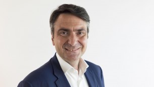 Gsk Italia: "Sostegno a genitorialità condivisa e assistenza familiare"