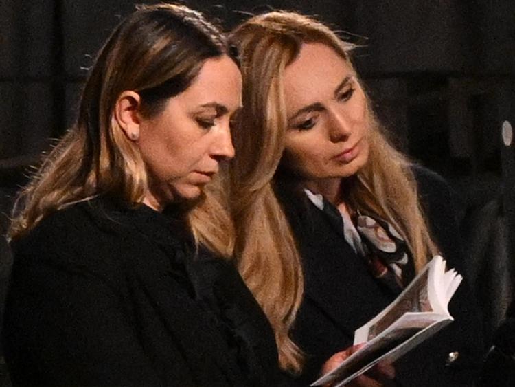 Guerra, scienziate italiane: "Più donne al comando, sono biologicamente pacifiste"