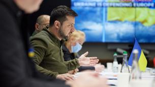Guerra Ucraina, appello di Zelensky: "Mondo scenda in piazza"