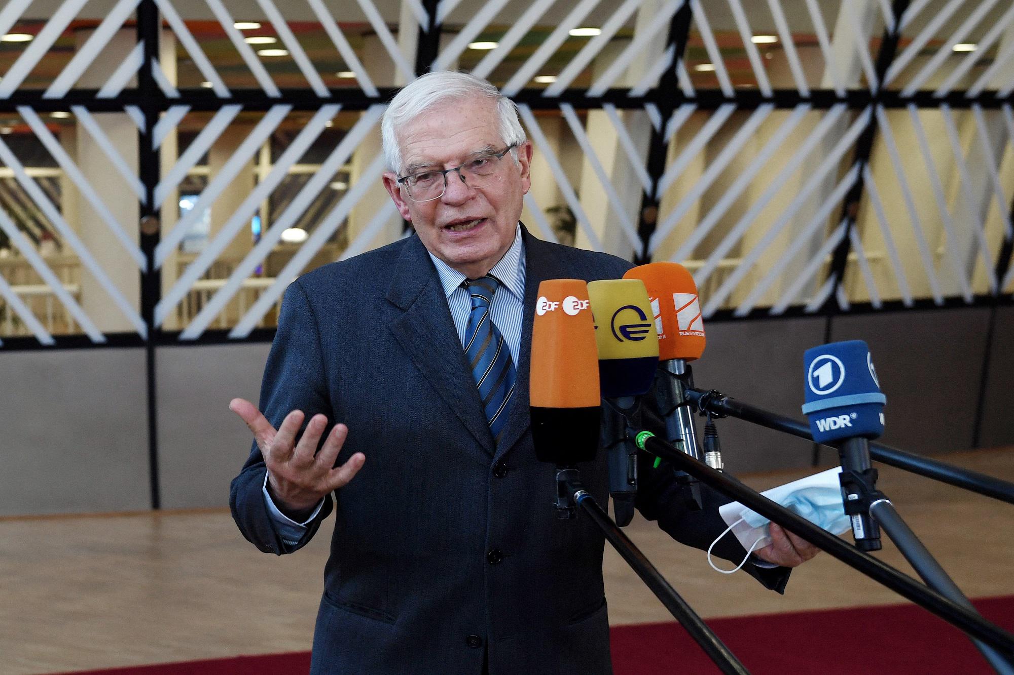 Guerra Ucraina, Borrell: "Russia Today e Sputnik armi del Cremlino"