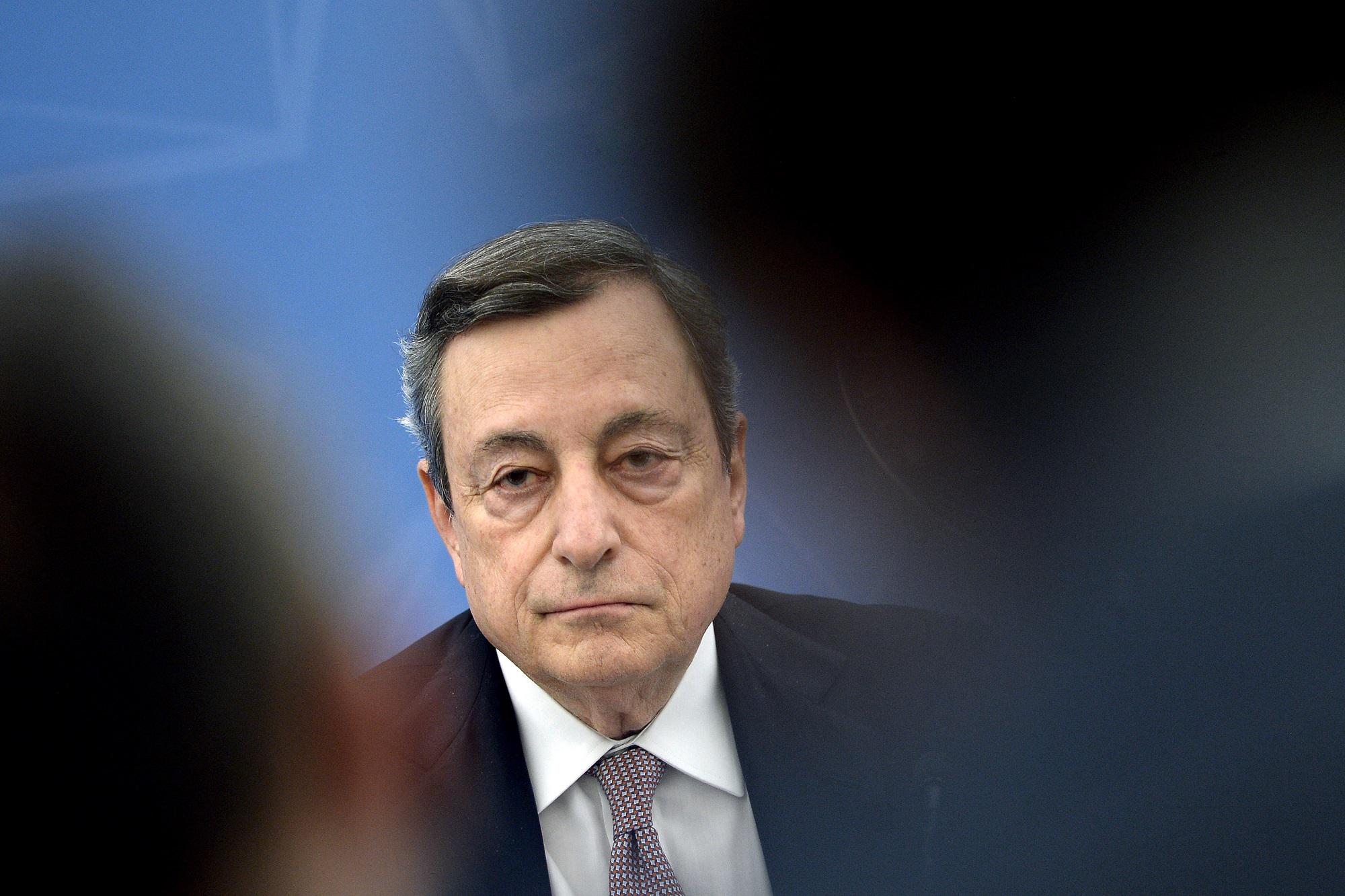 Guerra Ucraina, Draghi: "Attoniti per crimini Bucha, Russia cessi ostilità"