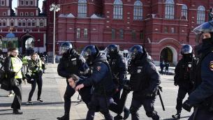 Guerra Ucraina, in Russia proteste in 23 città: centinaia di arresti