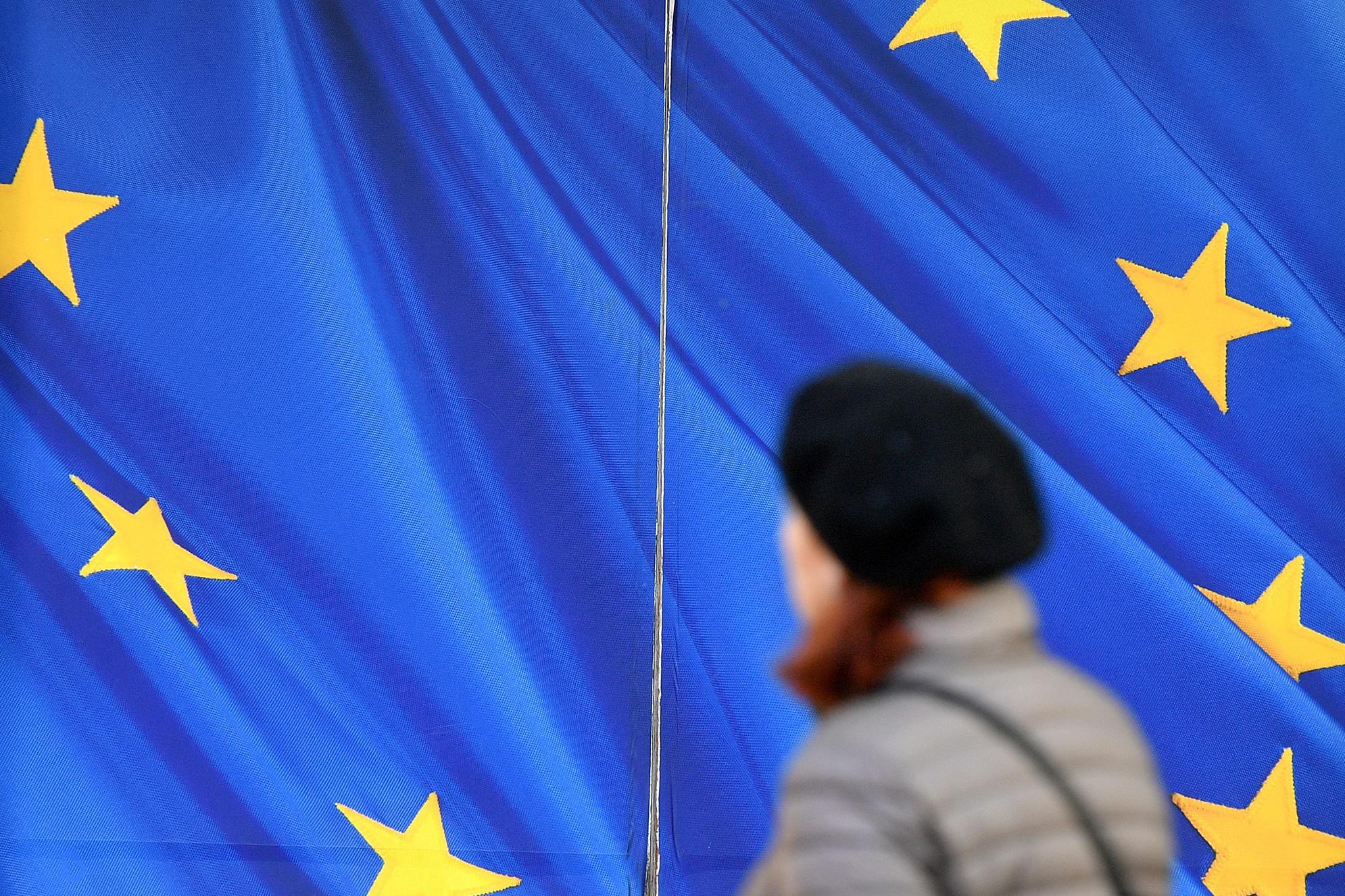 Guerra Ucraina, Italia e Germania chiudono spazio aereo a Russia