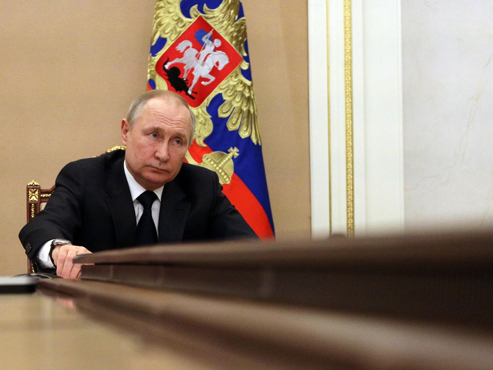 Guerra Ucraina, Putin: "Occidentali nazisti cancellano cultura Russia"