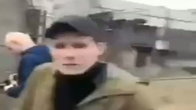 Guerra Ucraina-Russia, armi ai civili a Kiev - Video
