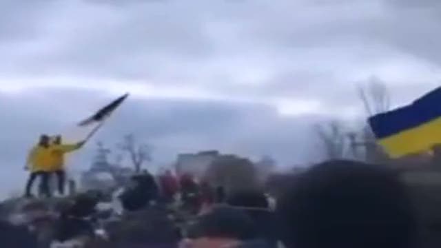 Guerra Ucraina-Russia, cittadini Zaporizhia pronti a combattere - Video