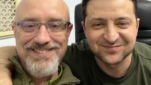 Guerra Ucraina-Russia, il selfie del ministro e di Zelensky: "Vinciamo"