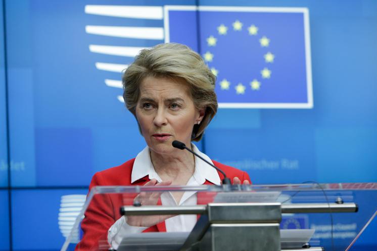 Guerra Ucraina-Russia, Von der Leyen: "Proporrò a leader europei esclusione banche russe da Swift"