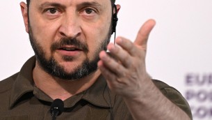 Guerra Ucraina-Russia, Zelensky: "Ho invitato il Papa, sarei lieto se venisse a Kiev"