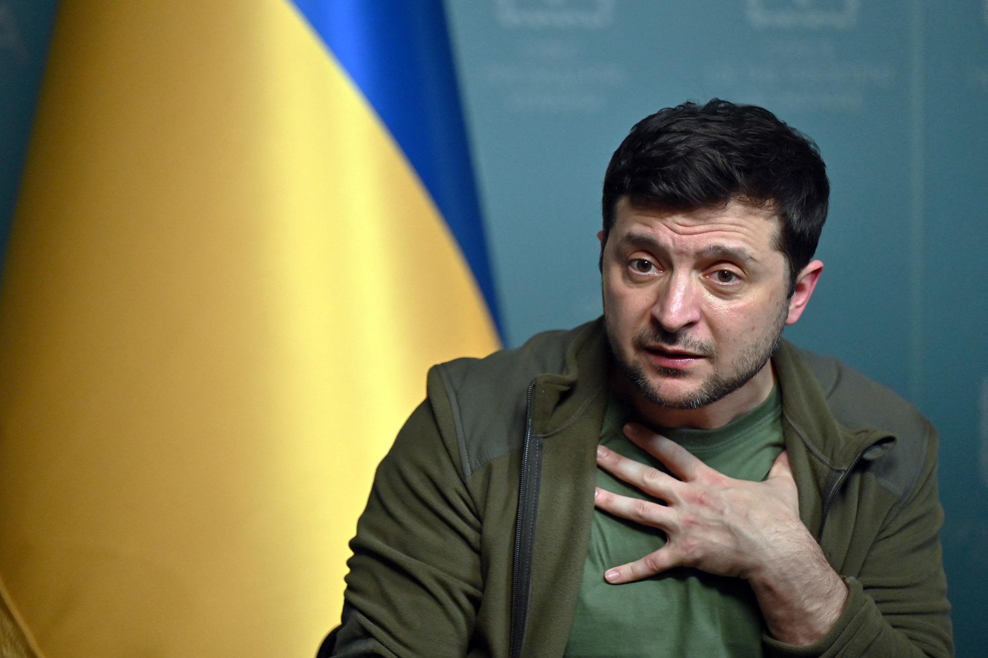 Guerra Ucraina-Russia, "Zelensky scampato a tre tentati omicidi"