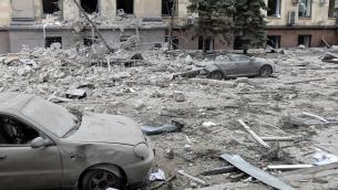 Guerra Ucraina, sindaco Kharkiv: "Russia attacca anche con bomba termobarica"