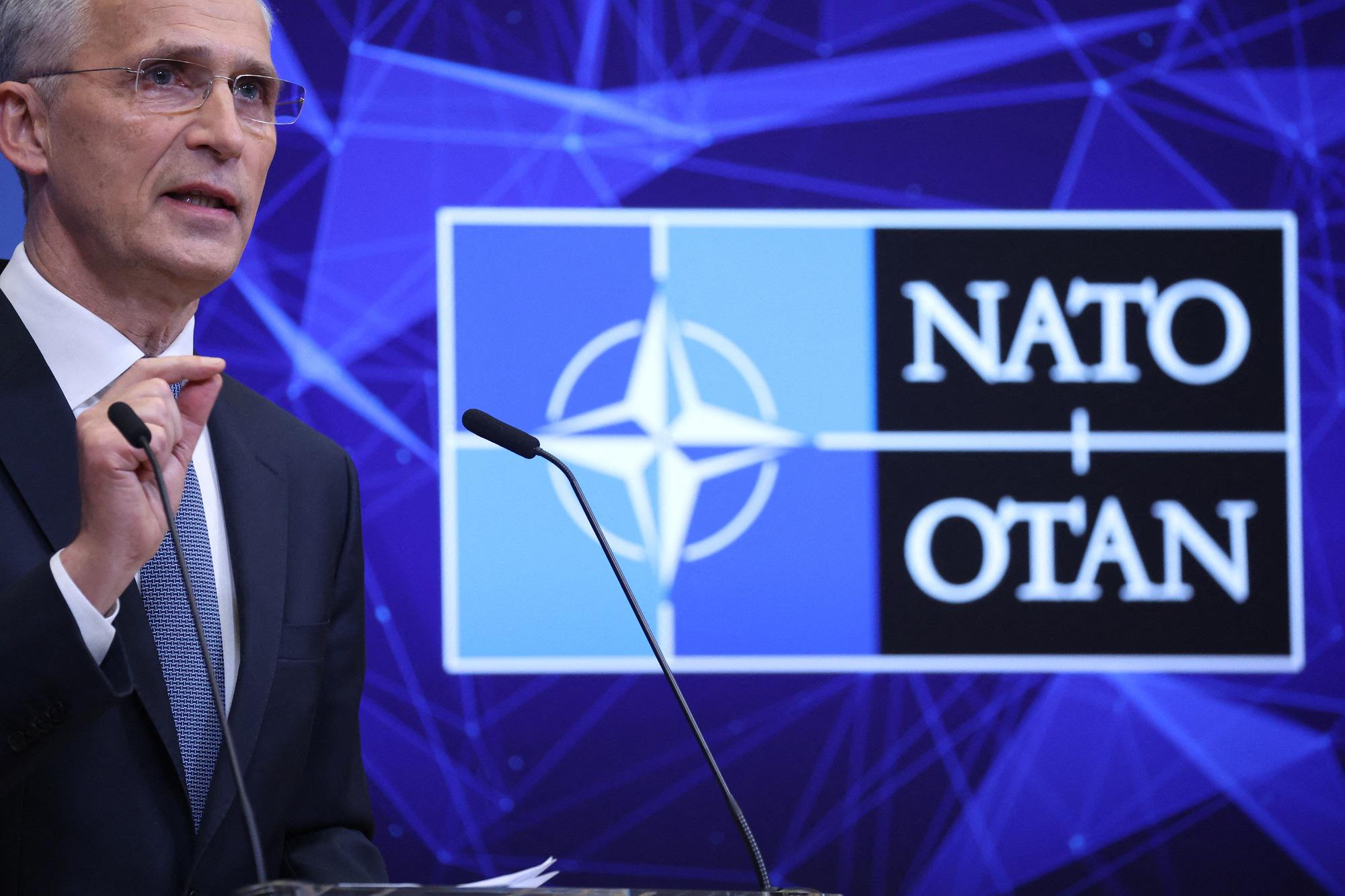 Guerra Ucraina, Stoltenberg: "Nato unita, aumentiamo forze per prevenire conflitto"