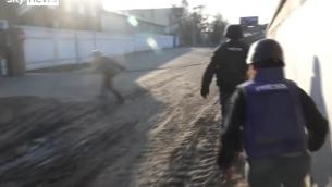 Guerra Ucraina, troupe Sky News vittima imboscata Russia - Video