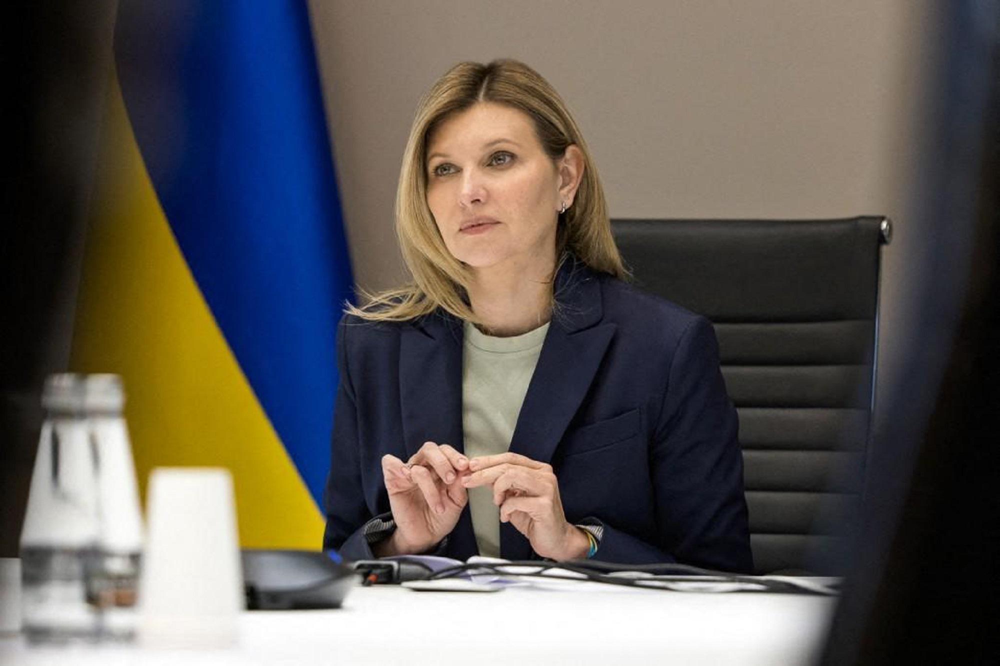 Guerra Ucraina, Zelenska: "A un certo punto dovremo pronunciare parola fine"