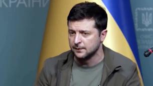 Guerra Ucraina, Zelensky: "Russia ha creato catastrofe umanitaria, sono mostri"