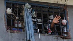 Haiti, maxi-evasione dal carcere: 12 morti e 4mila detenuti in fuga