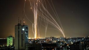 Hamas: "Colpire Tel Aviv e Gerusalemme come bere un bicchiere d'acqua"