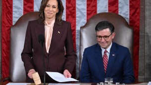 Harris certifica vittoria Trump: "Ha avuto 312 voti, io 226"