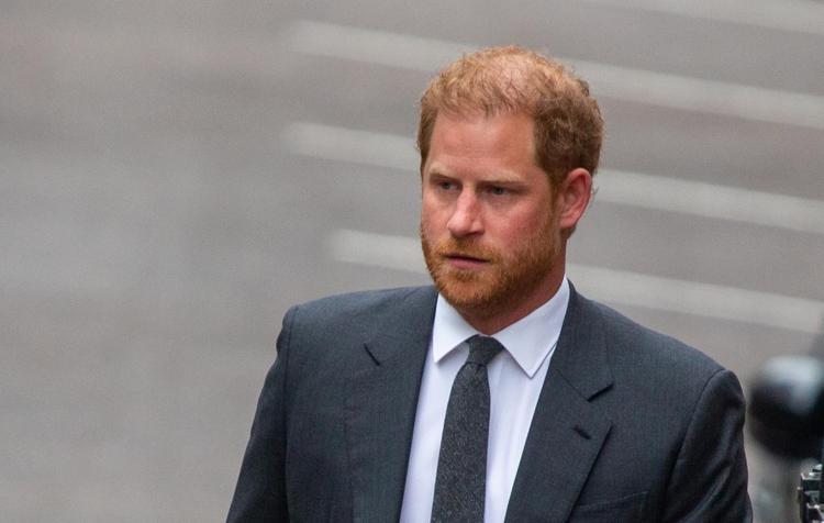 Harry non andrà al matrimonio dell'anno per non imbarazzare William