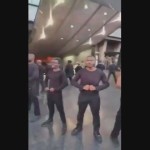 'Heil Hitler', il coro di Kanye West fa scandalo a Los Angeles - Video