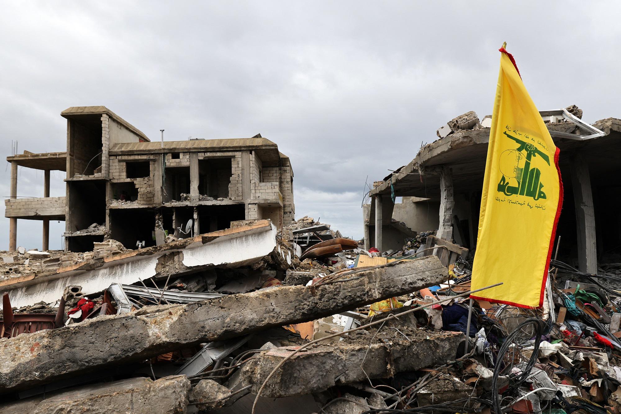 Hezbollah avverte Israele: "Tregua a rischio con operazioni in Sud Libano"