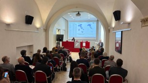 Hiv Summit, 'riportare lotta a virus al centro dell'agenda politico-sanitaria'