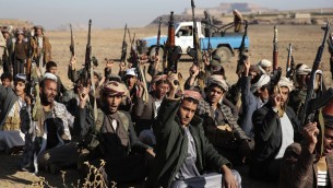 Houthi contro Usa e Gran Bretagna: "Pronti a scontro a lungo termine"