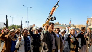 Houthi in Yemen, sanzioni Usa e Gb per chi sostiene i ribelli