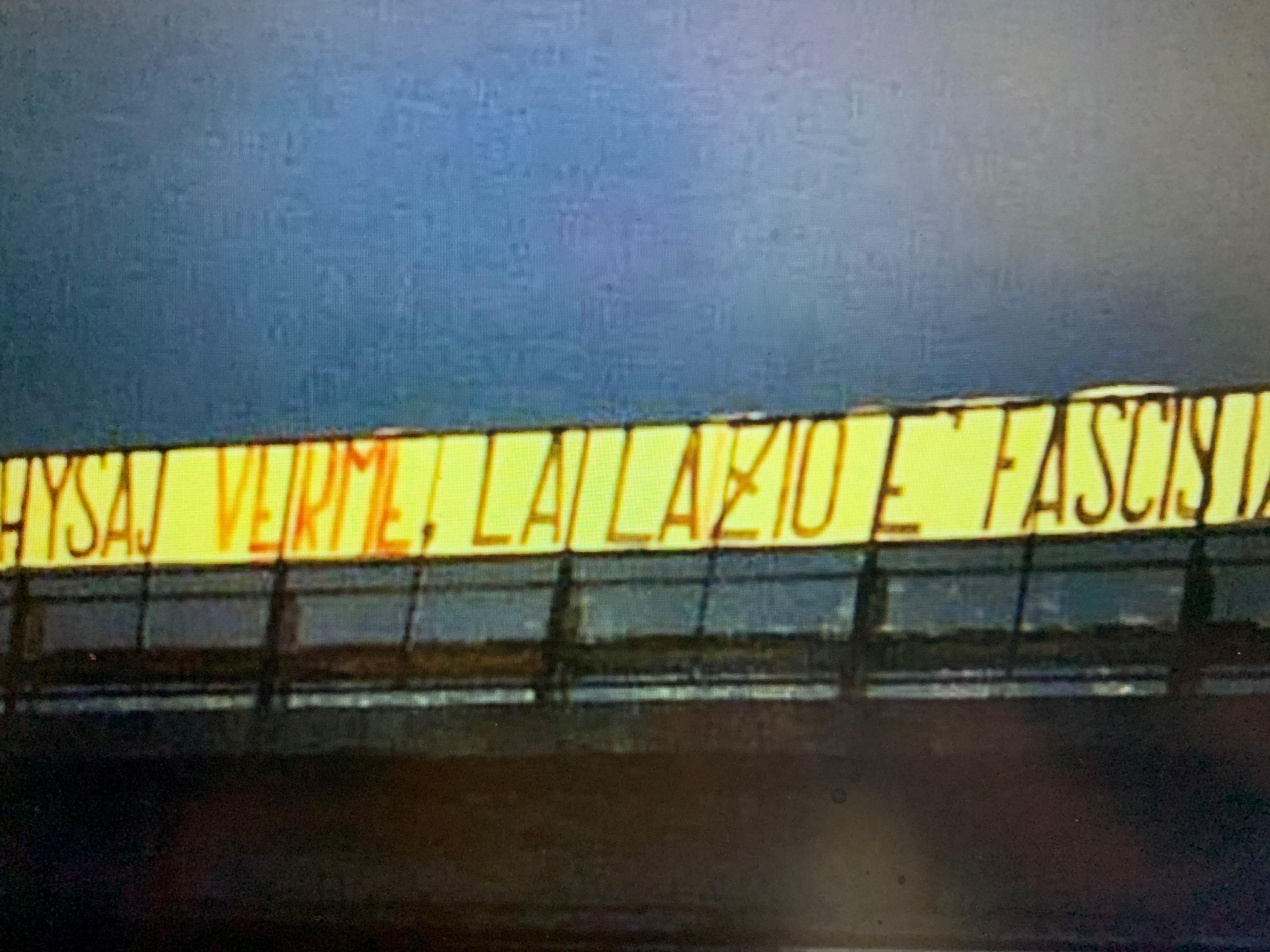 Hysaj, striscione ultras: "Verme, la Lazio è fascista"
