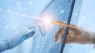 Ia, Intesa Sp, 18,6% imprese già strutturate riconoscono valore strategico tecnologie digitali