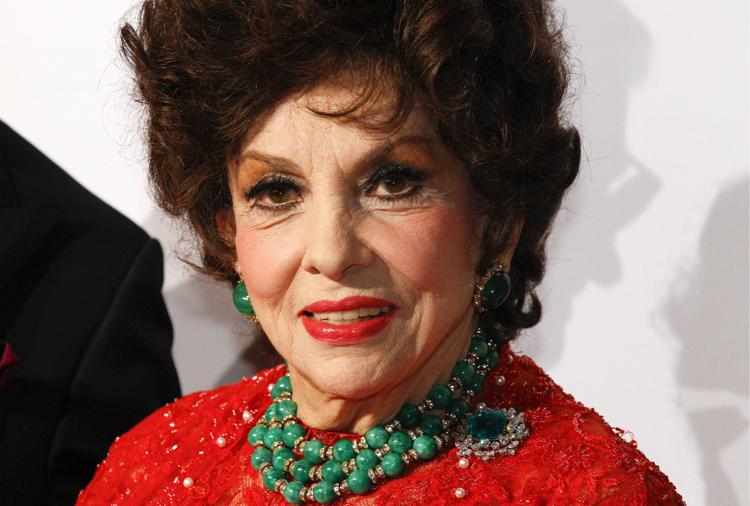 Il compagno di Gina Lollobrigida: "E' amareggiata, ci arrendiamo solo se ci ammazzano"