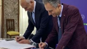 il-momento-della-firma