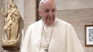 Il Papa torna tra i fedeli: "Contento di riprendere incontri faccia a faccia"