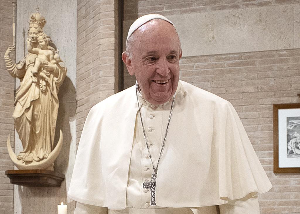 Il Papa torna tra i fedeli: "Contento di riprendere incontri faccia a faccia"