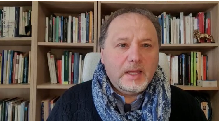 Il sociologo Pira: "In atto due guerre, una con armi e una con fake news"