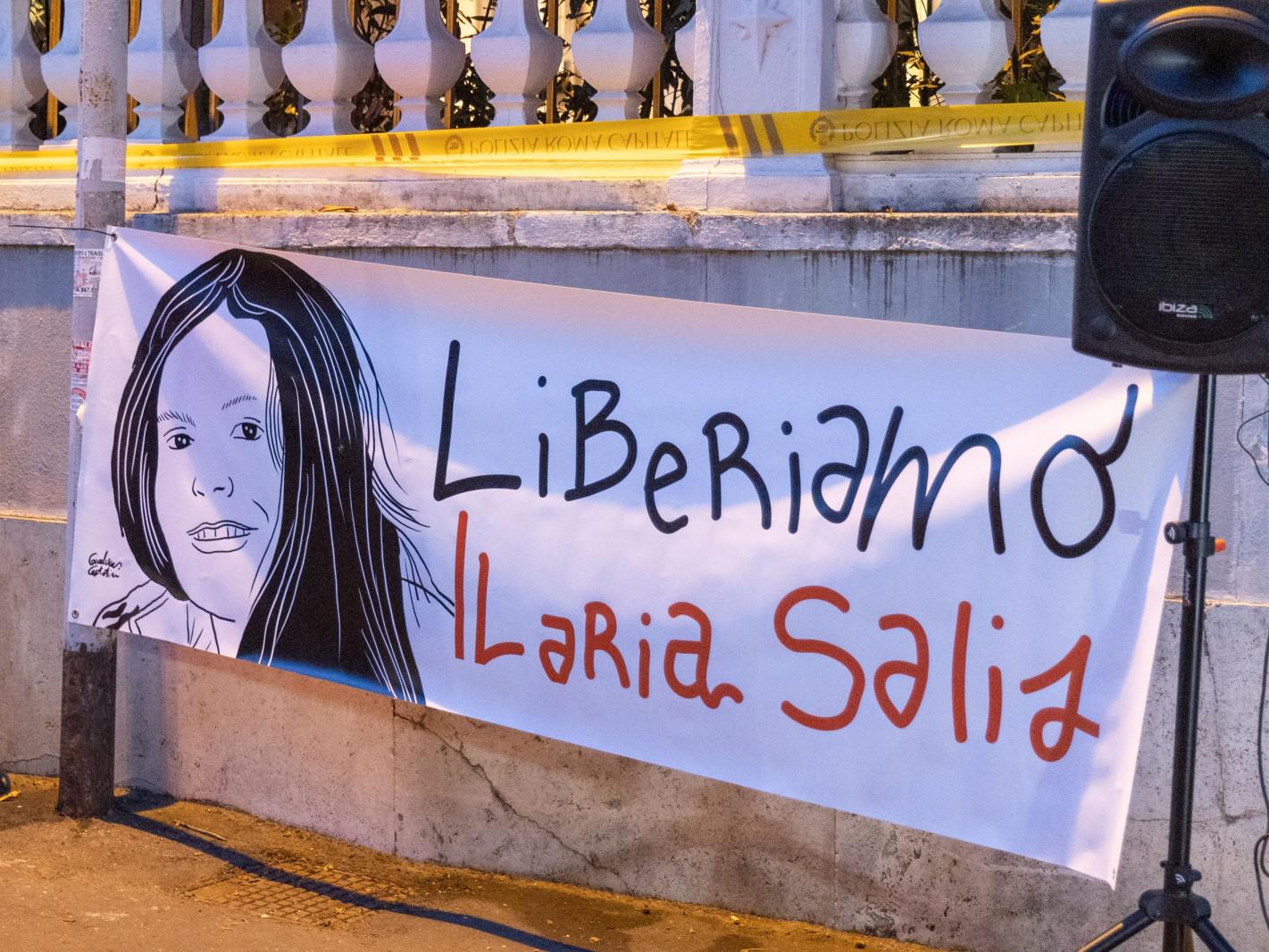 Ilaria Salis, il padre: "Mercoledì la incontro, poi spero lasci il carcere"