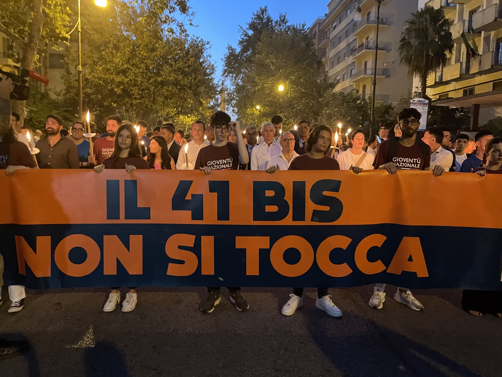 In centinaia alla fiaccolata per Borsellino