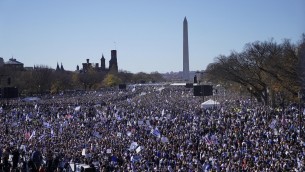 In migliaia alla marcia per Israele a Washington: "No al cessate il fuoco"