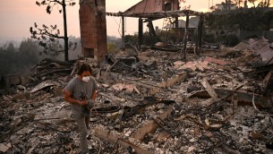 Incendio a Los Angeles, Biden: "Una scena di guerra"