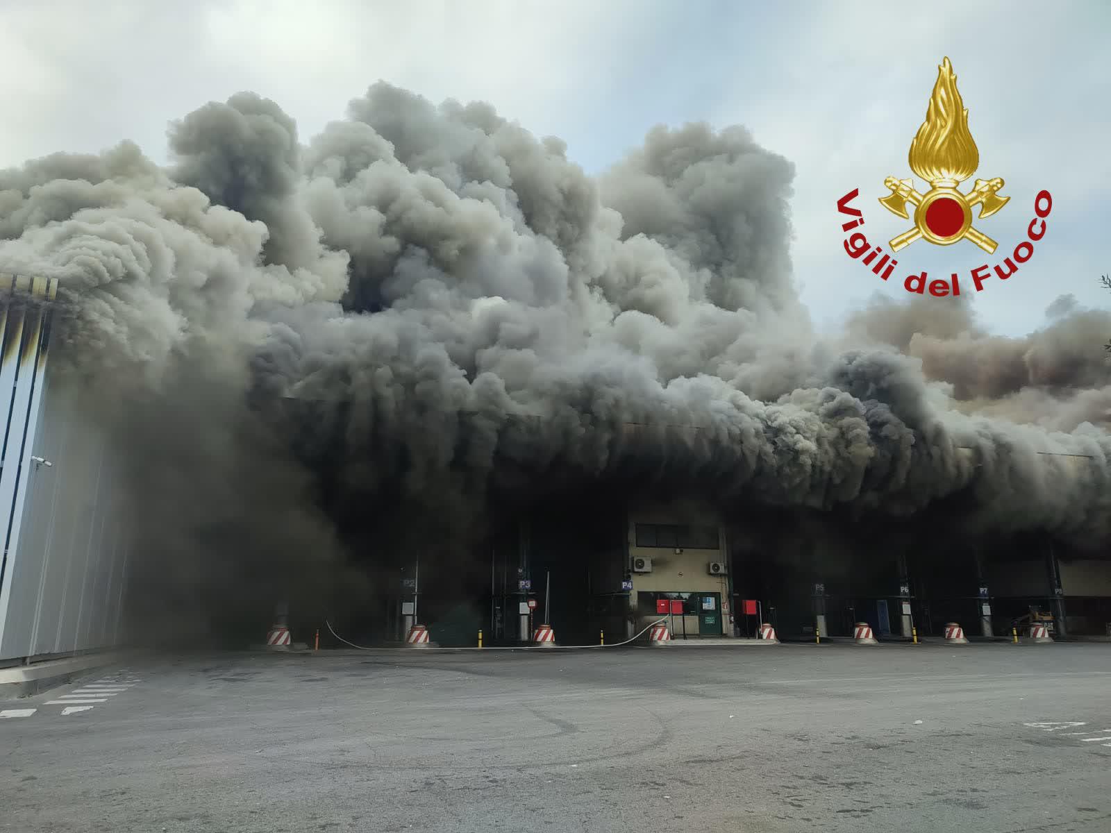 Incendio a Malagrotta, i timori da Fratelli d'Italia a Nancy Brilli