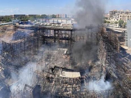 Incendio oggi a Cinecittà, domate le fiamme agli studios: distrutta 'Firenze rinascimentale'