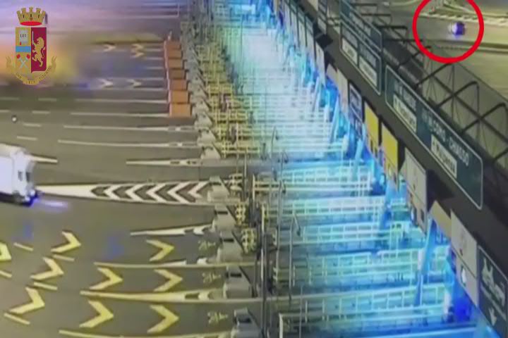 Incidente A4, le immagini dello schianto - Video