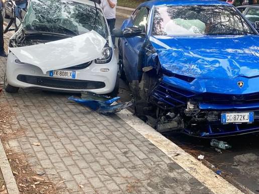 Incidente Casal Palocco, uno degli youtuber torna a postare sui social